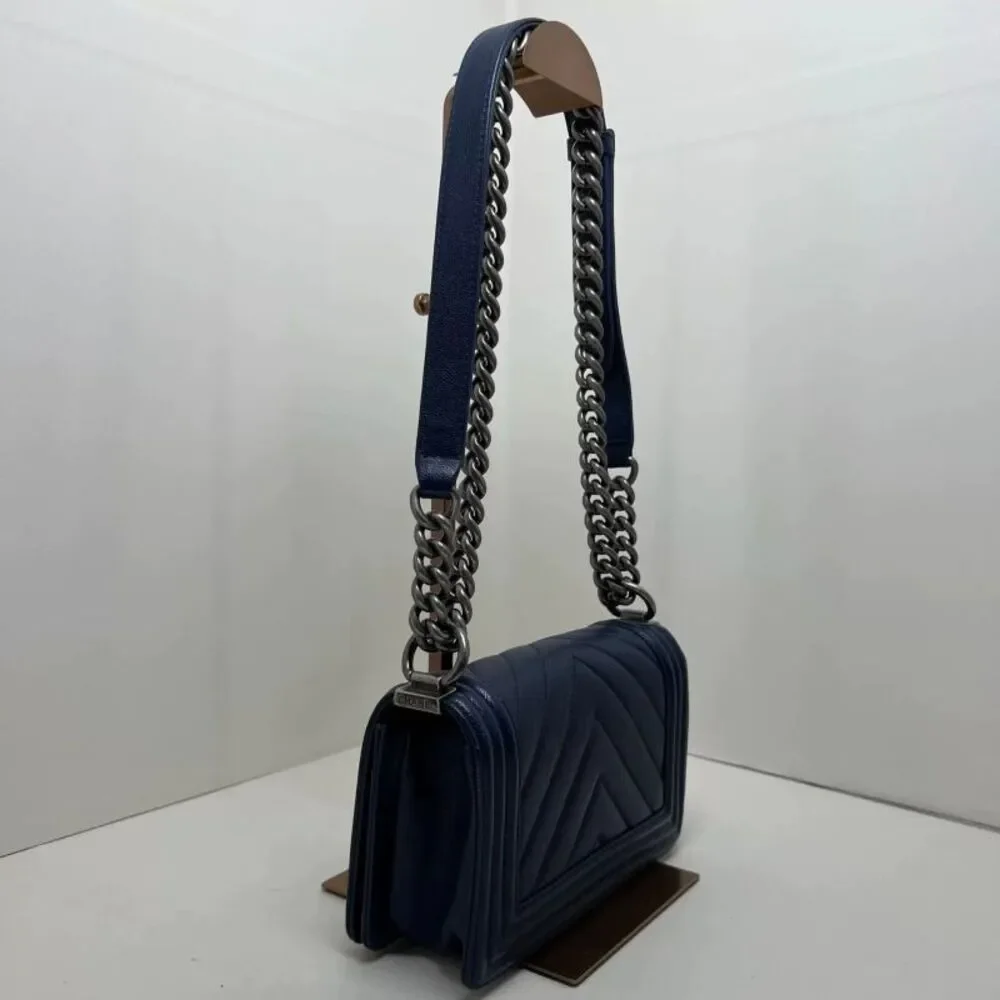 CHANEL brand color